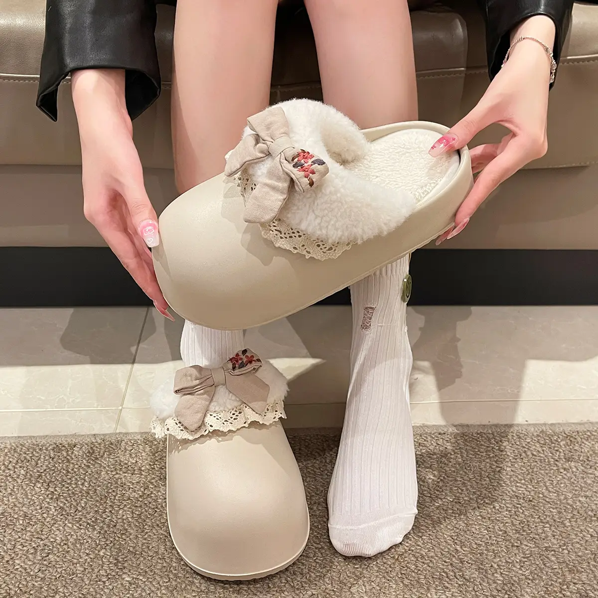 Women's Bow Plush Cotton Slippers Winter Warm Heart Stomp