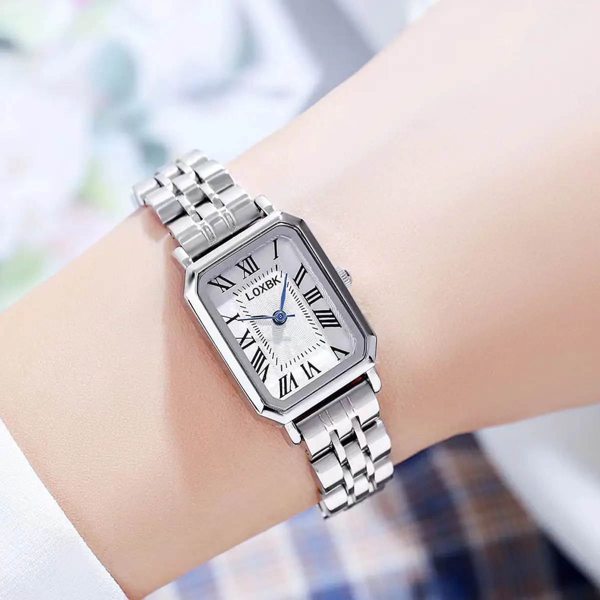 Retro Roman Women's Watch Rose Gold Square Analog — feature 13