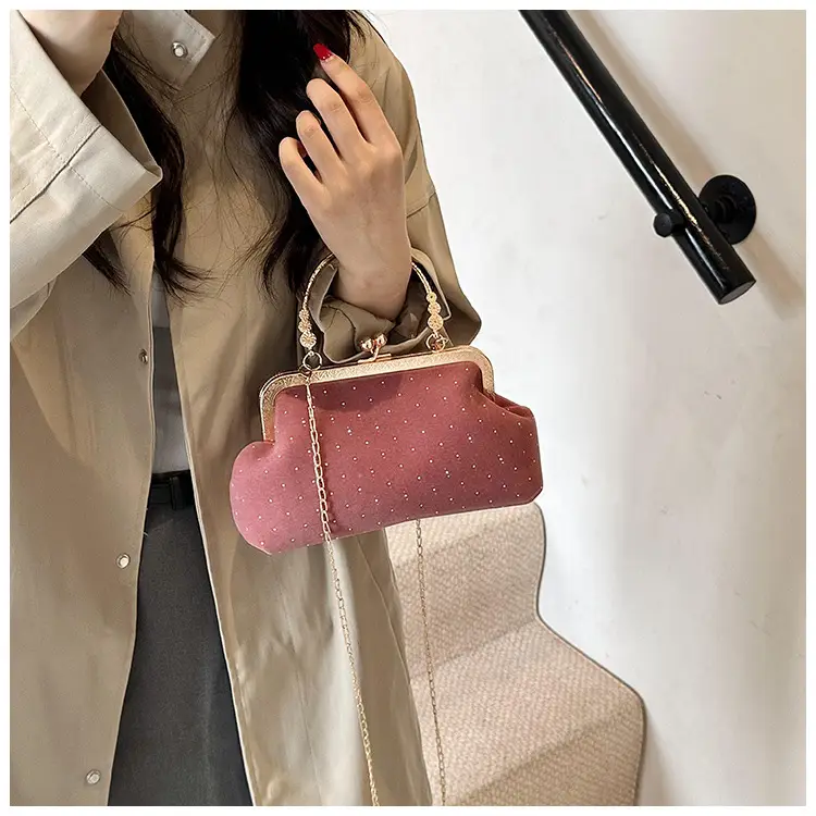 Women's Chain Shoulder Crossbody Bag with Metal Buckle — feature 18