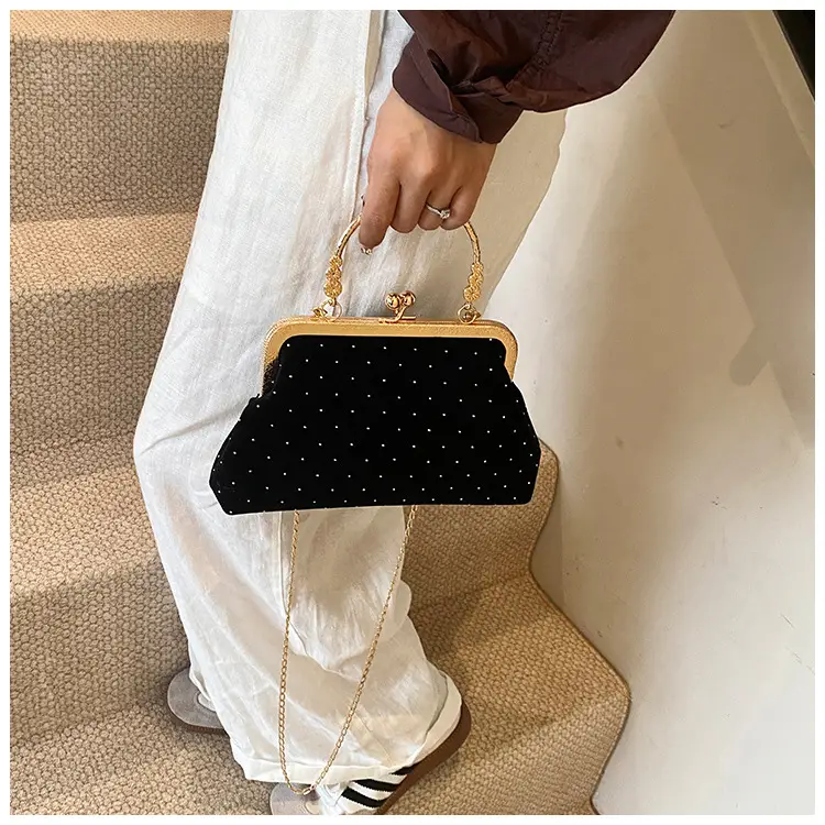 Women's Chain Shoulder Crossbody Bag with Metal Buckle — feature 22