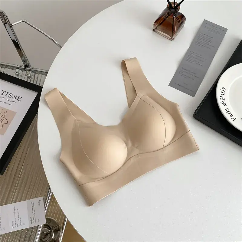 Beige Seamless Breathable Sports Bra with Anti-Sagging Design - Image 2