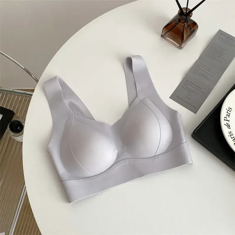 Beige Seamless Breathable Sports Bra with Anti-Sagging Design - Image 5