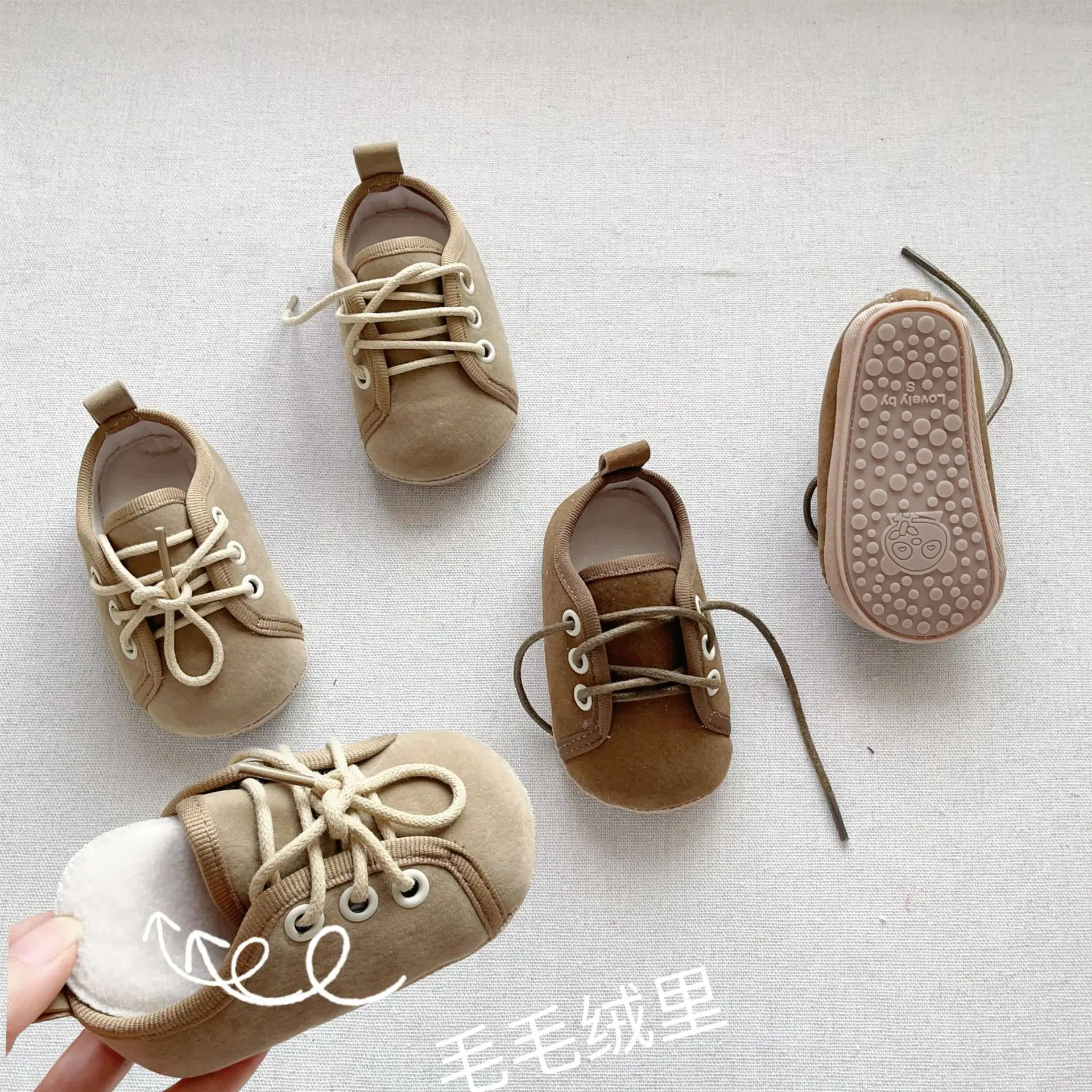 Korean Style Baby Shoes Warm Velvet Lining Non-Slip Sole — feature 1