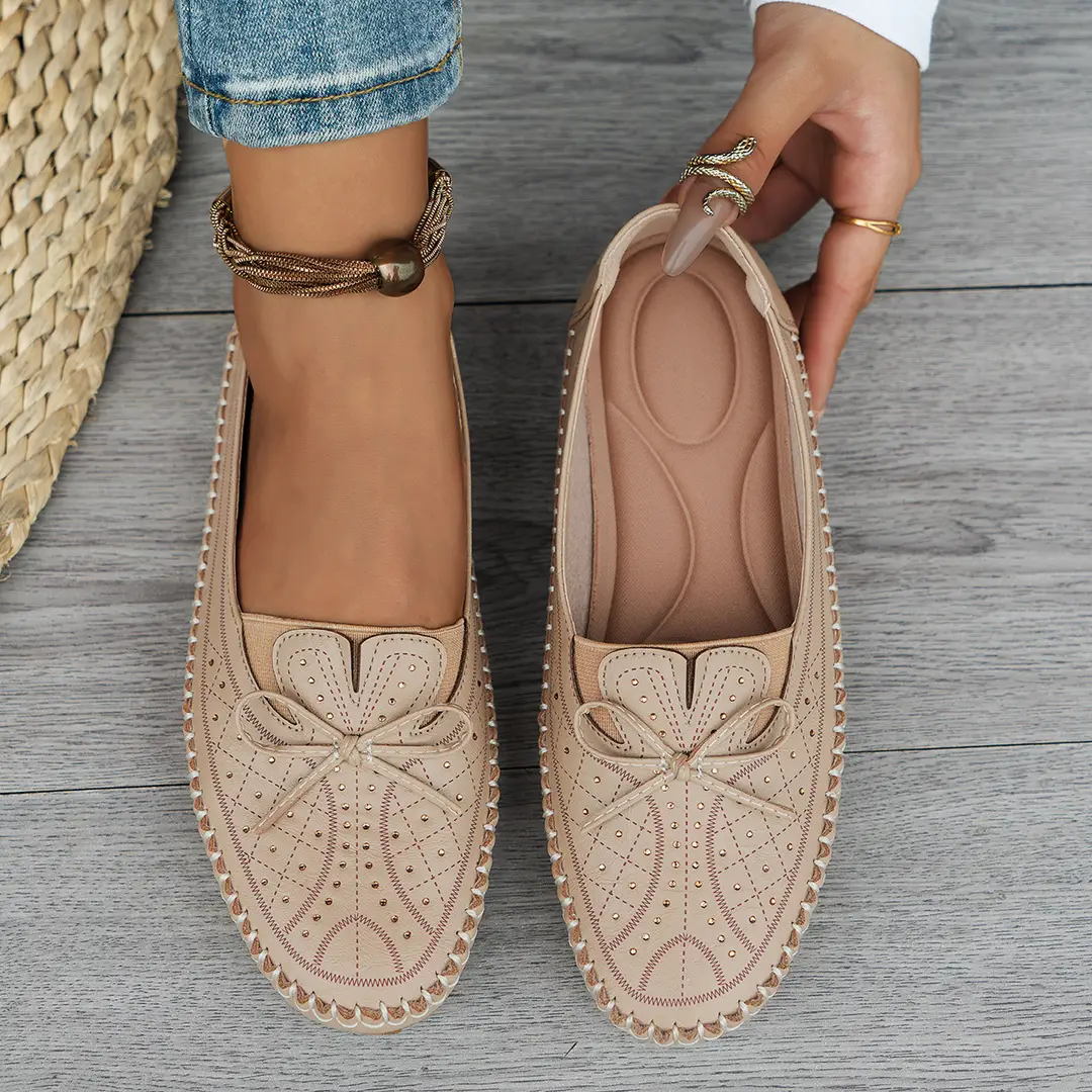 Large Size New Style Foreign Trade Stitched Laser Women's Flat Loafers, Foreign Trade Cross-Border E-Commerce Supply, Trendy and Versatile Style