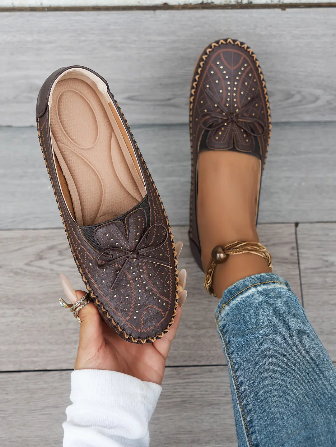 Large Size New Style Foreign Trade Stitched Laser Women's Flat Loafers, Foreign Trade Cross-Border E-Commerce Supply, Trendy and Versatile Style — feature 1