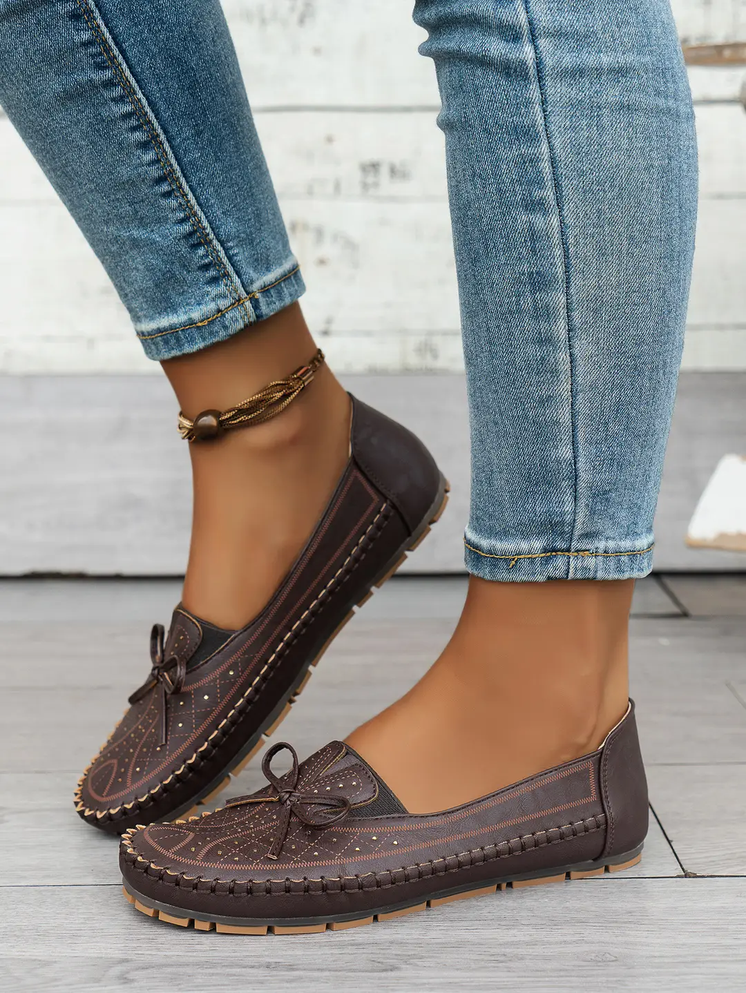 Large Size New Style Foreign Trade Stitched Laser Women's Flat Loafers, Foreign Trade Cross-Border E-Commerce Supply, Trendy and Versatile Style — feature 3