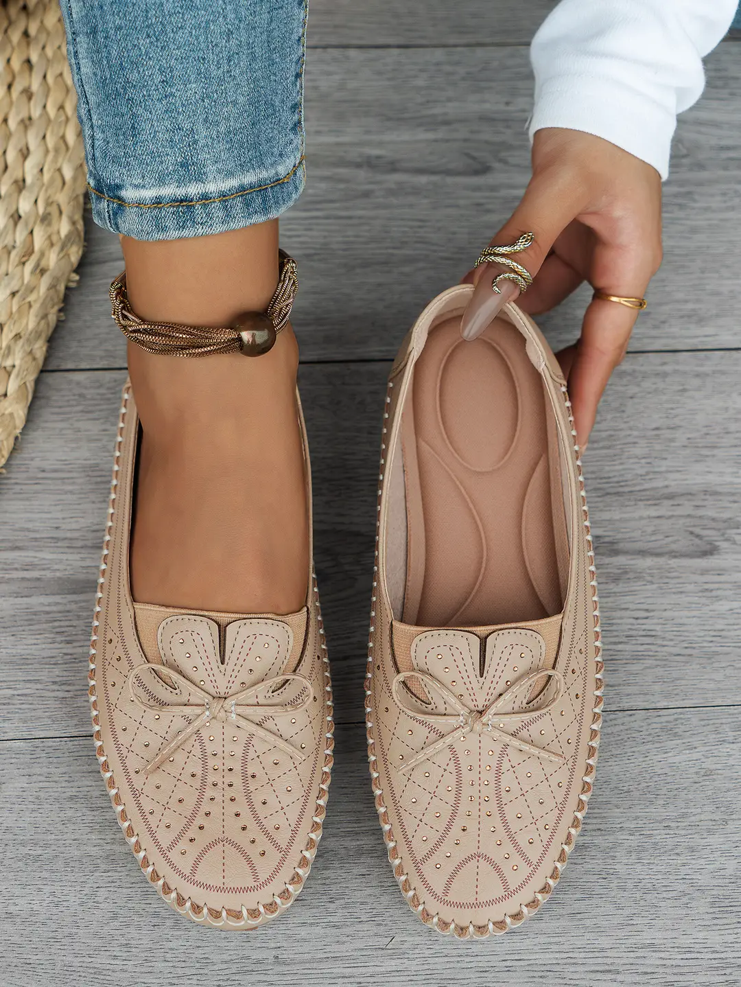Large Size New Style Foreign Trade Stitched Laser Women's Flat Loafers, Foreign Trade Cross-Border E-Commerce Supply, Trendy and Versatile Style — feature 7