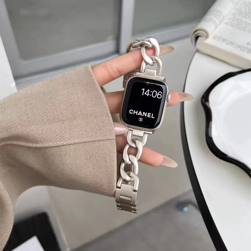 Suitable for Apple Watch 8Th Generation 7S10 Apple Watch iWatch 11Se Starlight Color Series Metal Strap 9 New