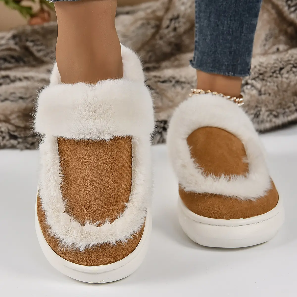 2024 Winter Women's Thick Plush Slippers Brown White — feature 3