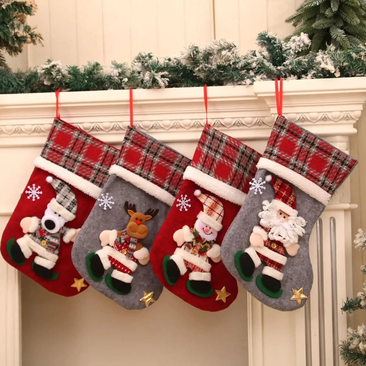 Red Plaid Christmas Socks for Kids Doll Gift Bag — feature 1