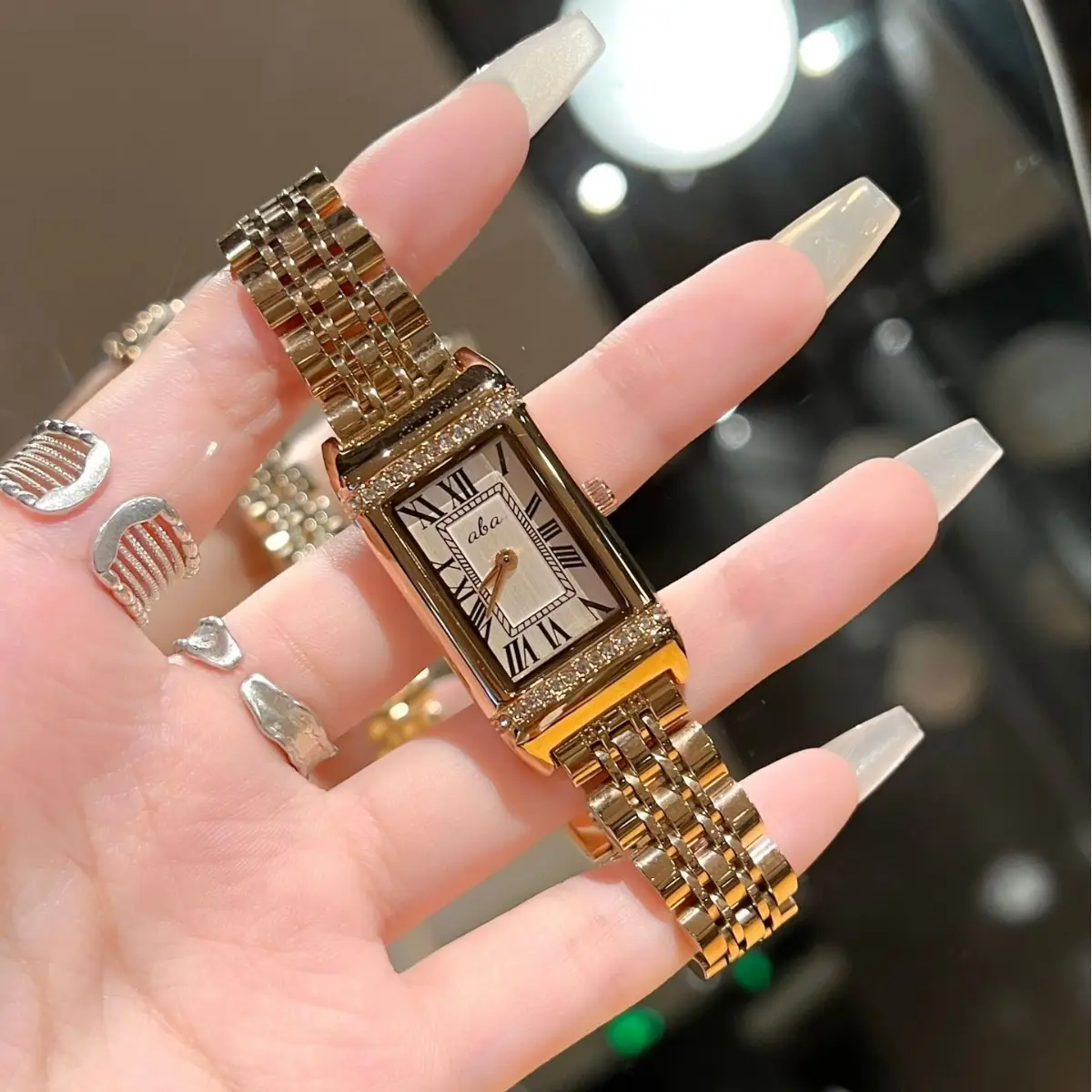 Women's Luxury Quartz Watch with Diamond Band - Image 4
