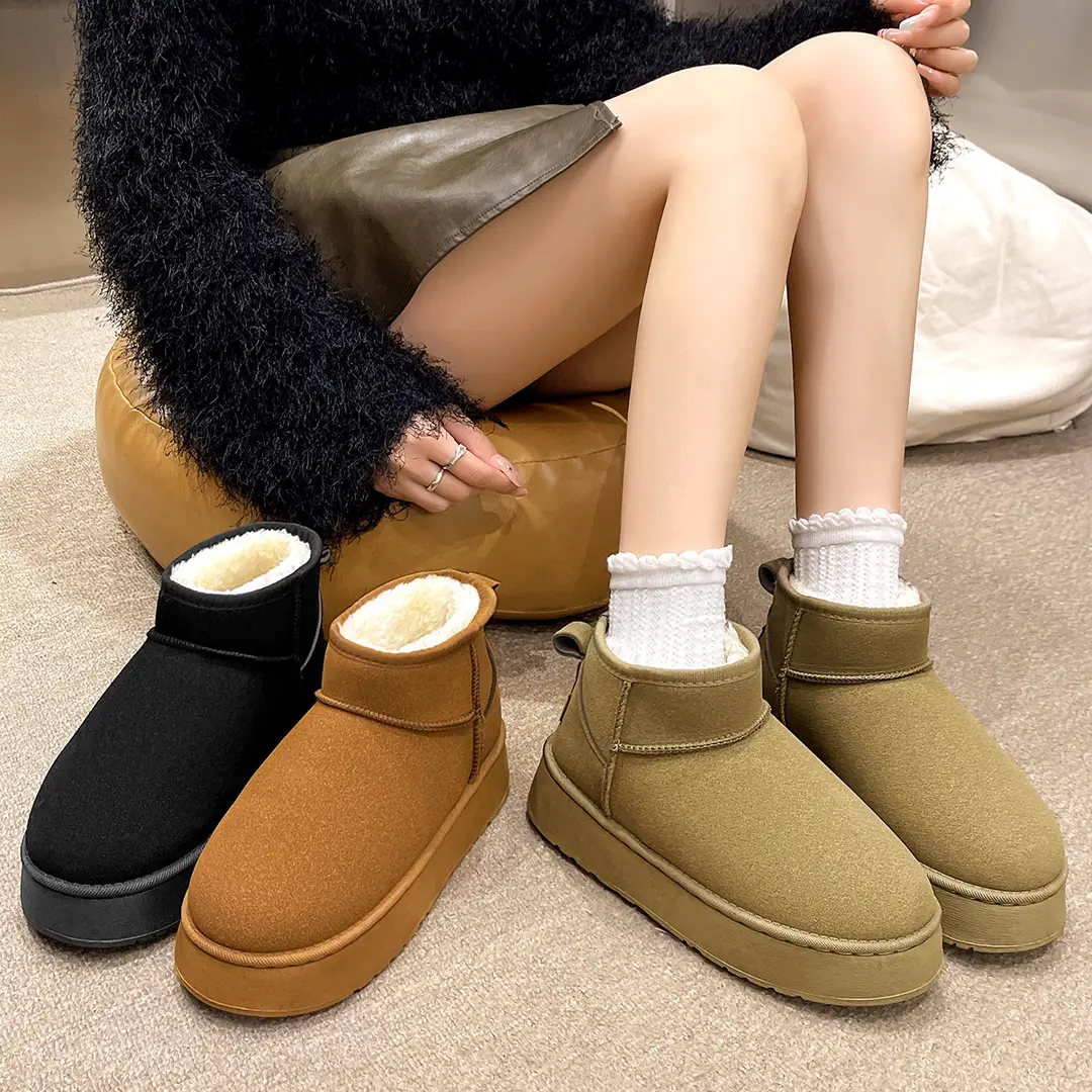 Women's Snow Boots with Added Fleece and Thickened Lining, Waterproof, Windproof, and Non-Slip, Suitable for Northeastern Conditions, Women's Cotton Snow Boots, Waterproof and Non-Slip - Image 4