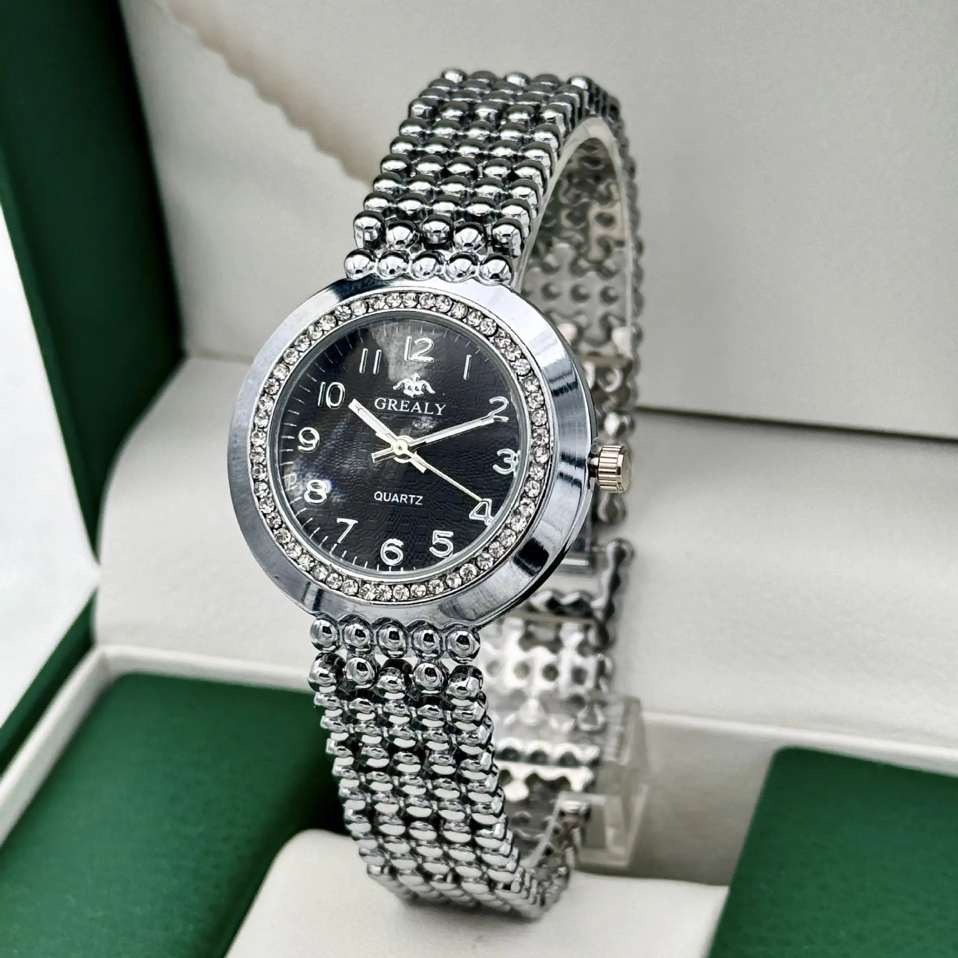 Korean Style Quartz Women's Watch with Crystal Band — feature 11