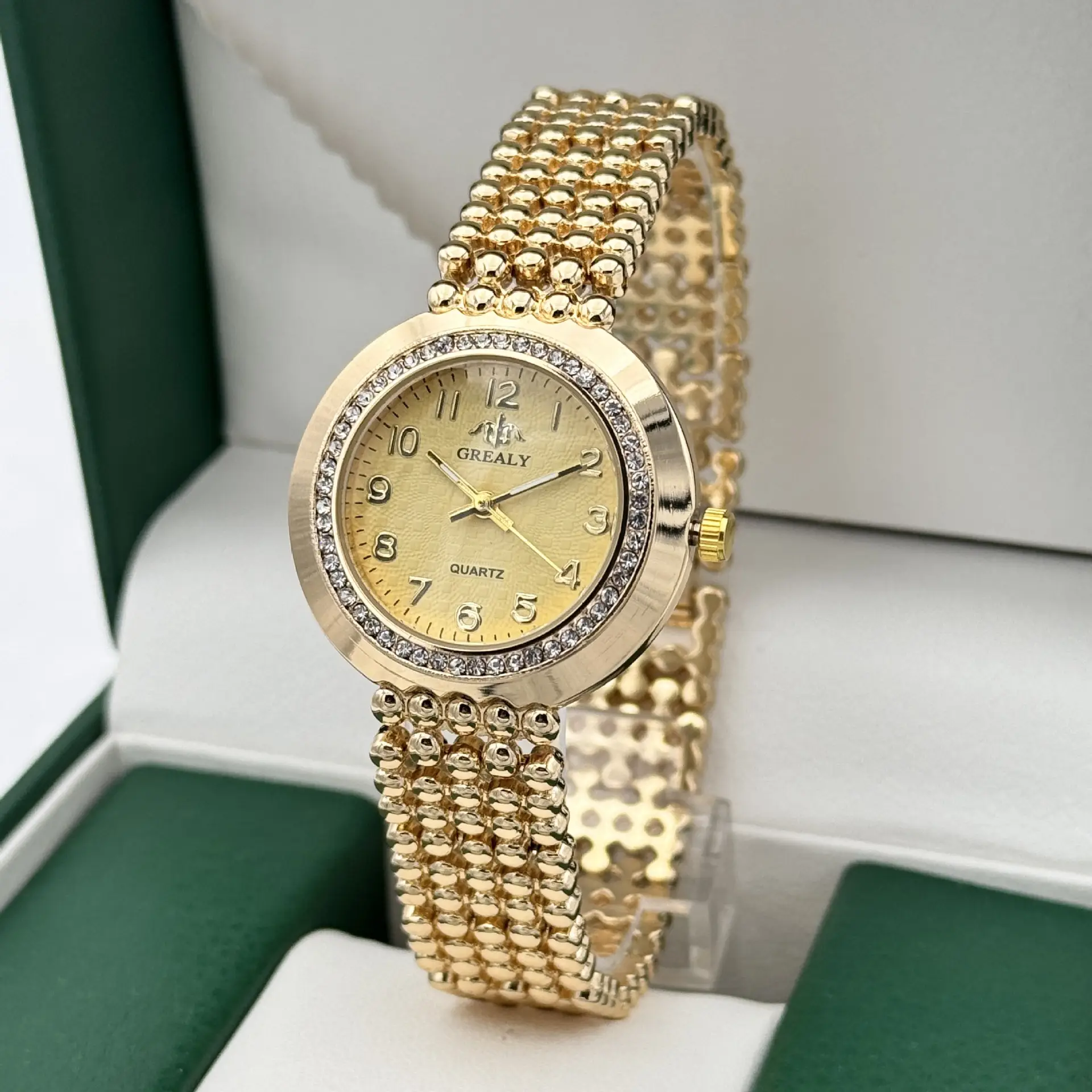 Korean Style Quartz Women's Watch with Crystal Band — feature 7