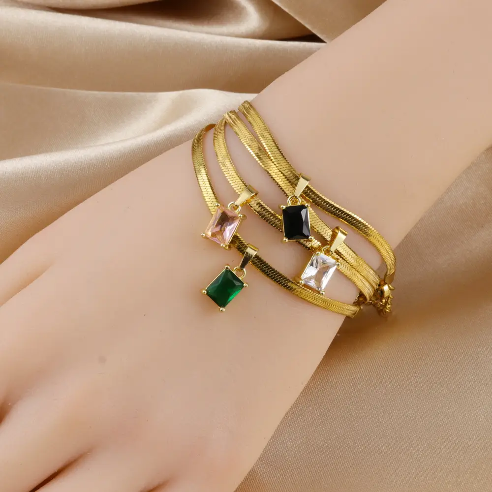 Gold Square Green Diamond Earrings Set — feature 32