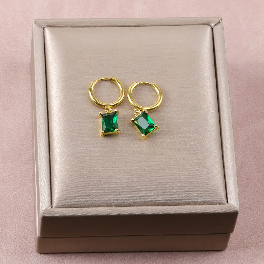 Gold Square Green Diamond Earrings Set - Image 16