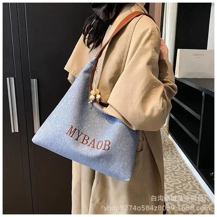 Large Capacity Women's Cross-Border Commuter Bag 2026 — feature 11