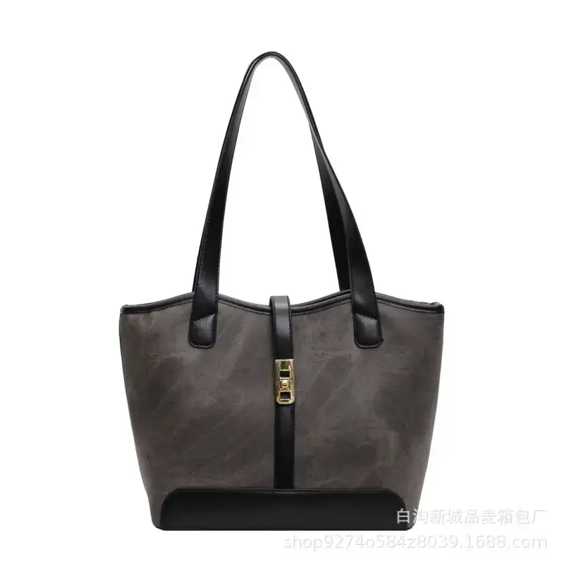 Vintage Textured Large Capacity Shoulder Bag 2026 Winter