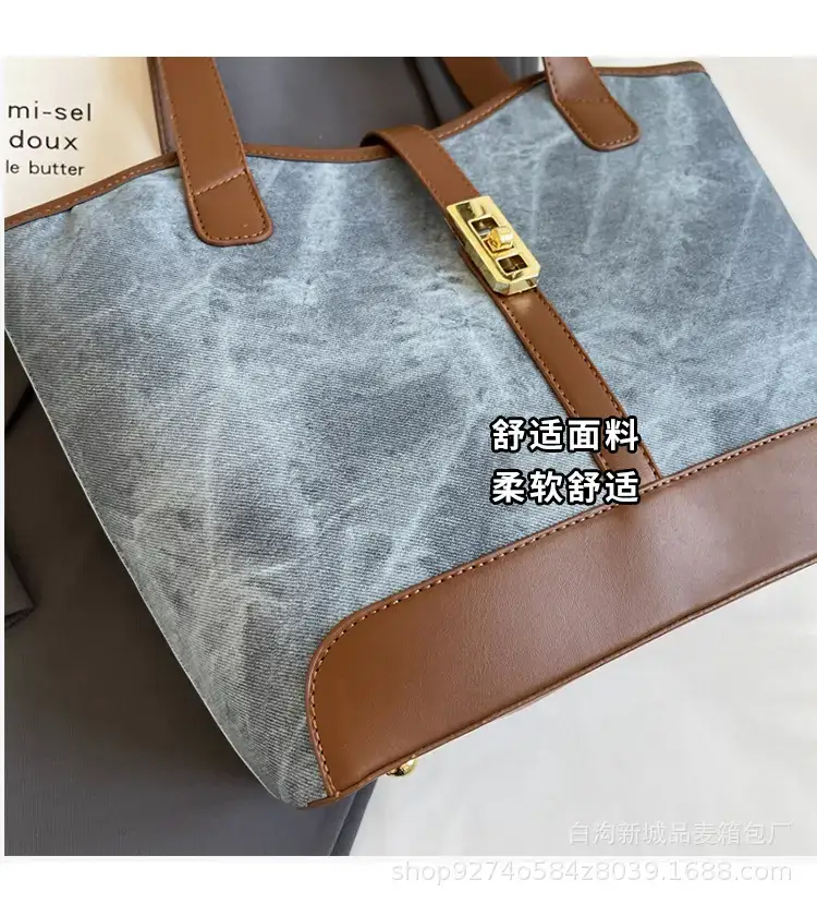 Vintage Textured Large Capacity Shoulder Bag 2026 Winter — feature 6