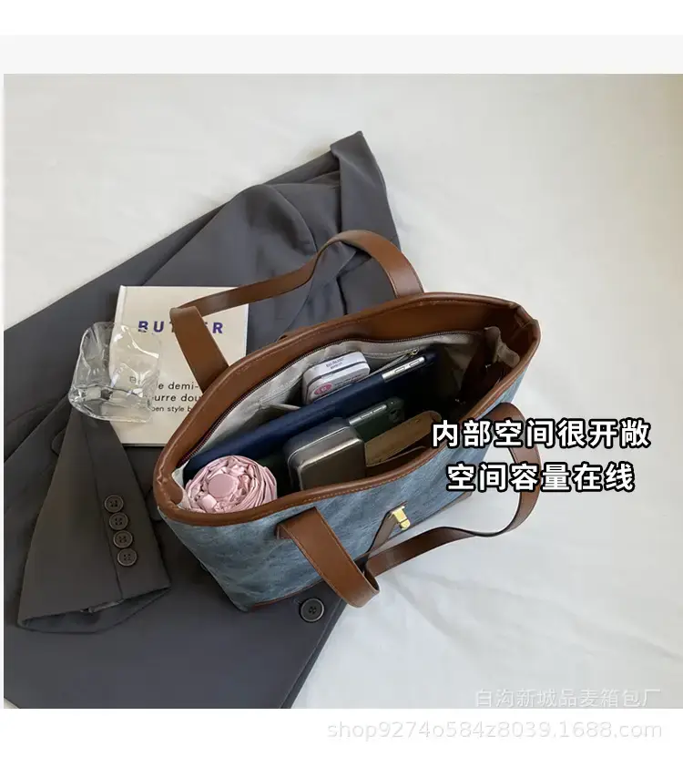 Vintage Textured Large Capacity Shoulder Bag 2026 Winter — feature 7