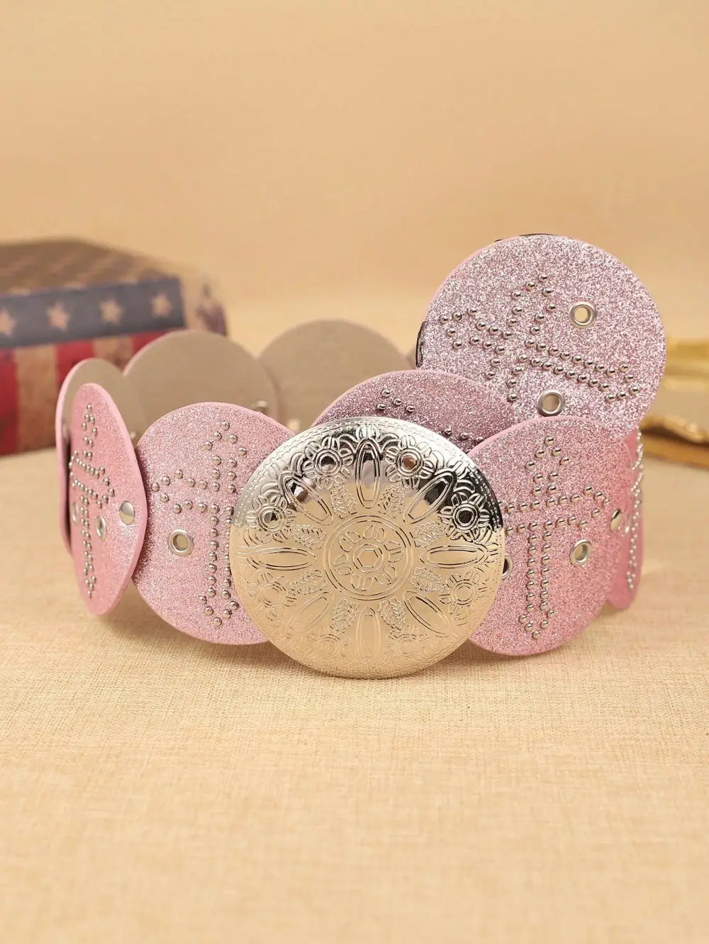 Vintage Hot Girl Faux Leather Belt Hook Pink Rivet Patchwork — feature 1