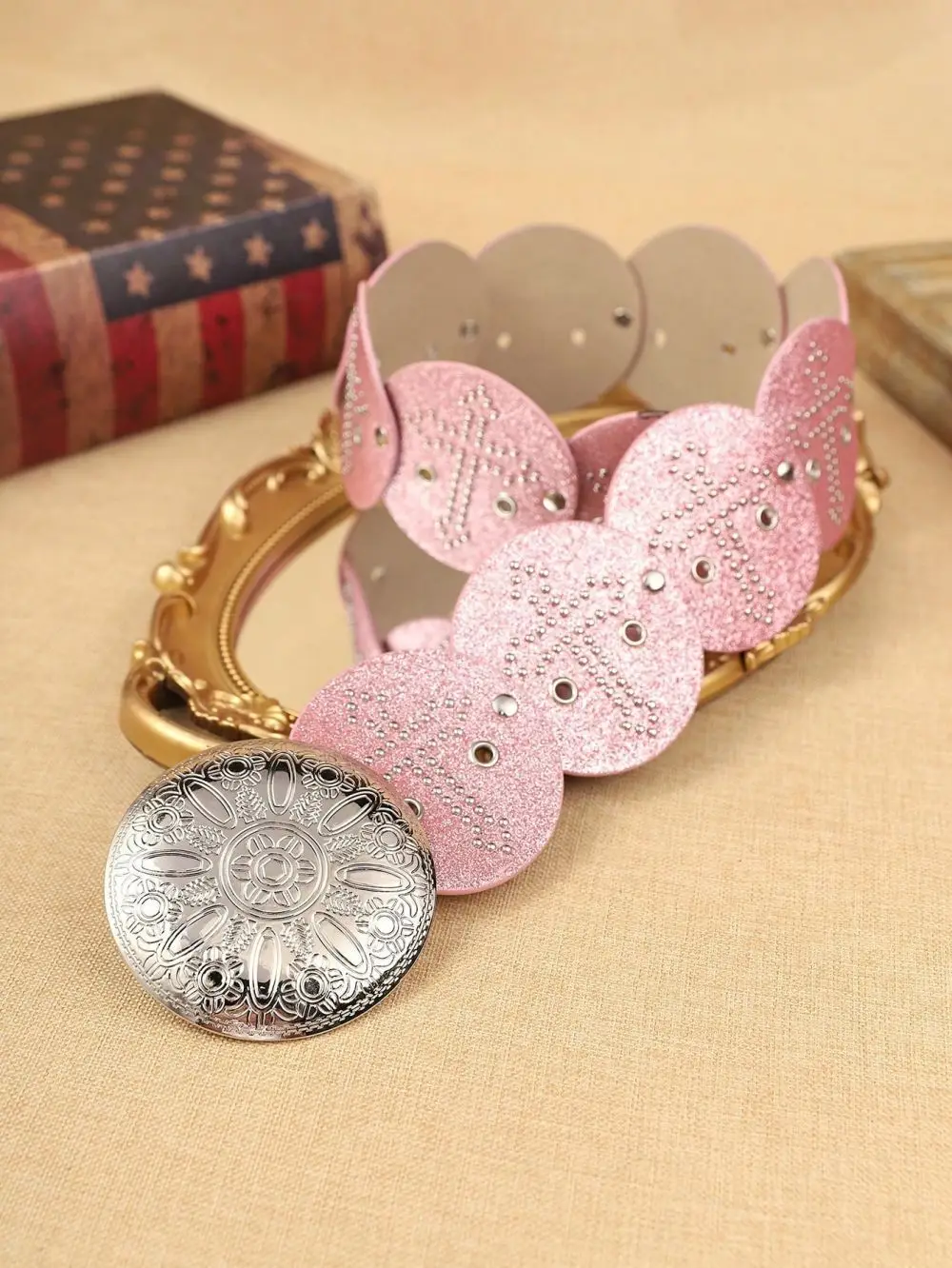 Vintage Hot Girl Faux Leather Belt Hook Pink Rivet Patchwork — feature 4