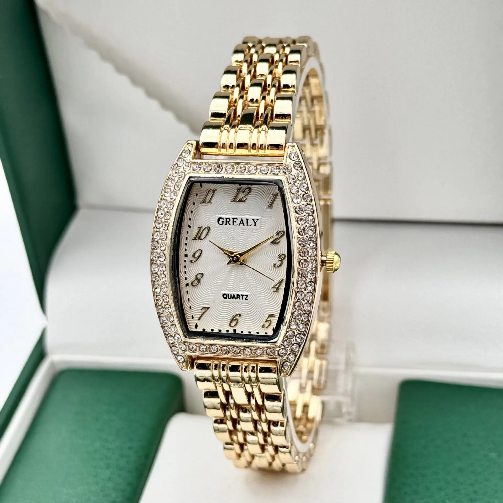 Gold Diamond Watch for Women with Quartz Dial — feature 13