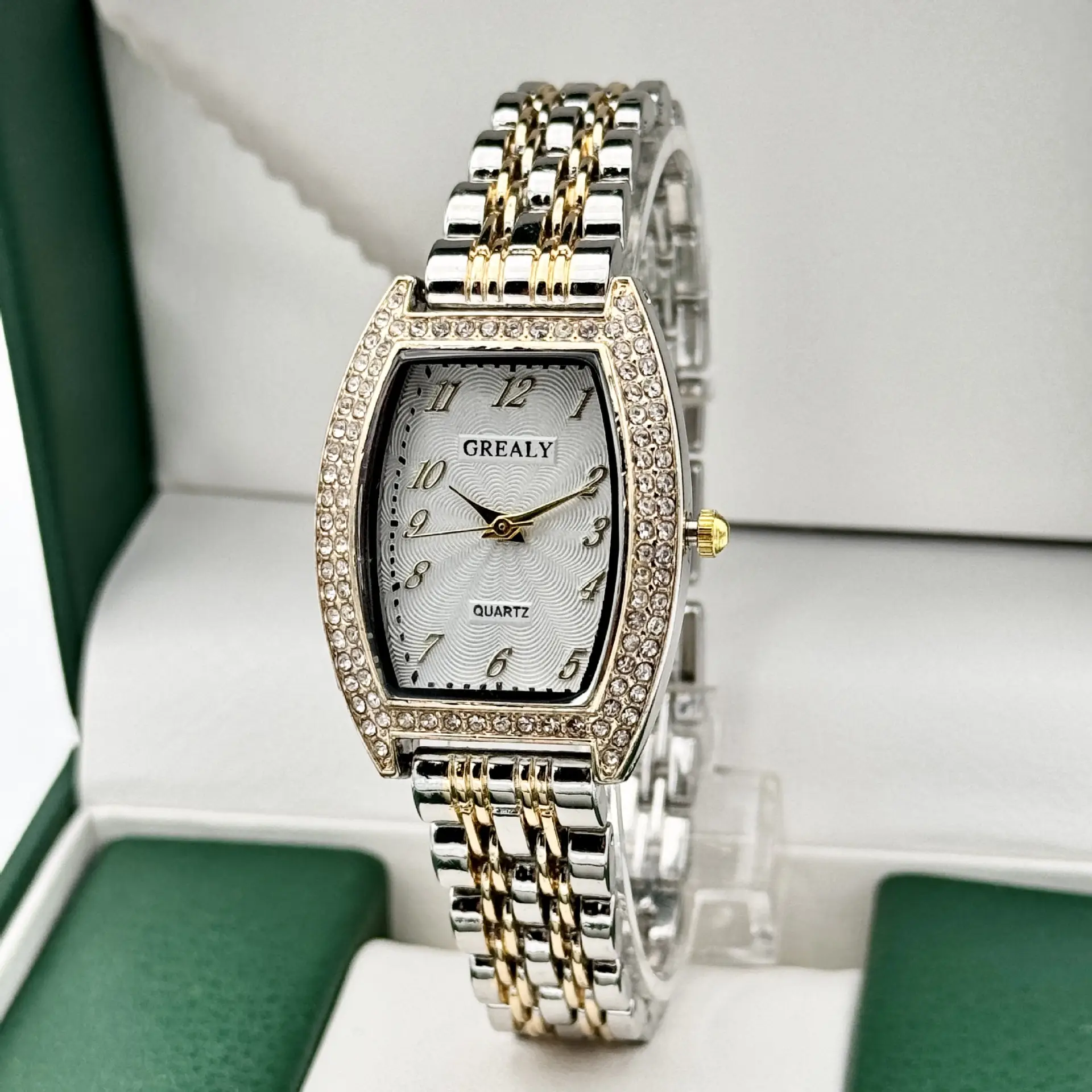 Gold Diamond Watch for Women with Quartz Dial — feature 9