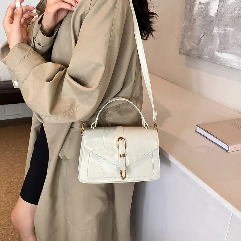 Silver Quilted Shoulder Bag for Women 2024 - Image 7