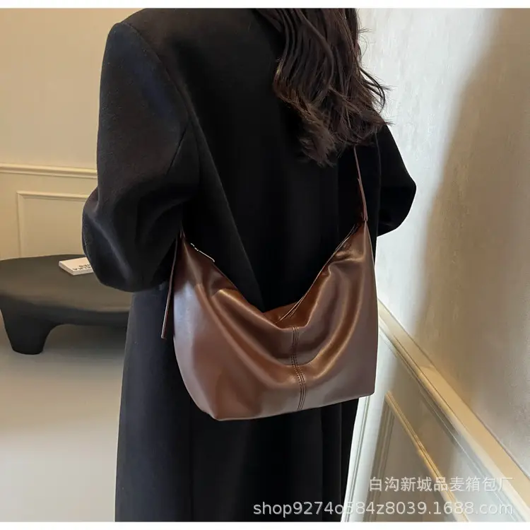 Large Capacity Brown Leather Shoulder Bag for Commuting — feature 24