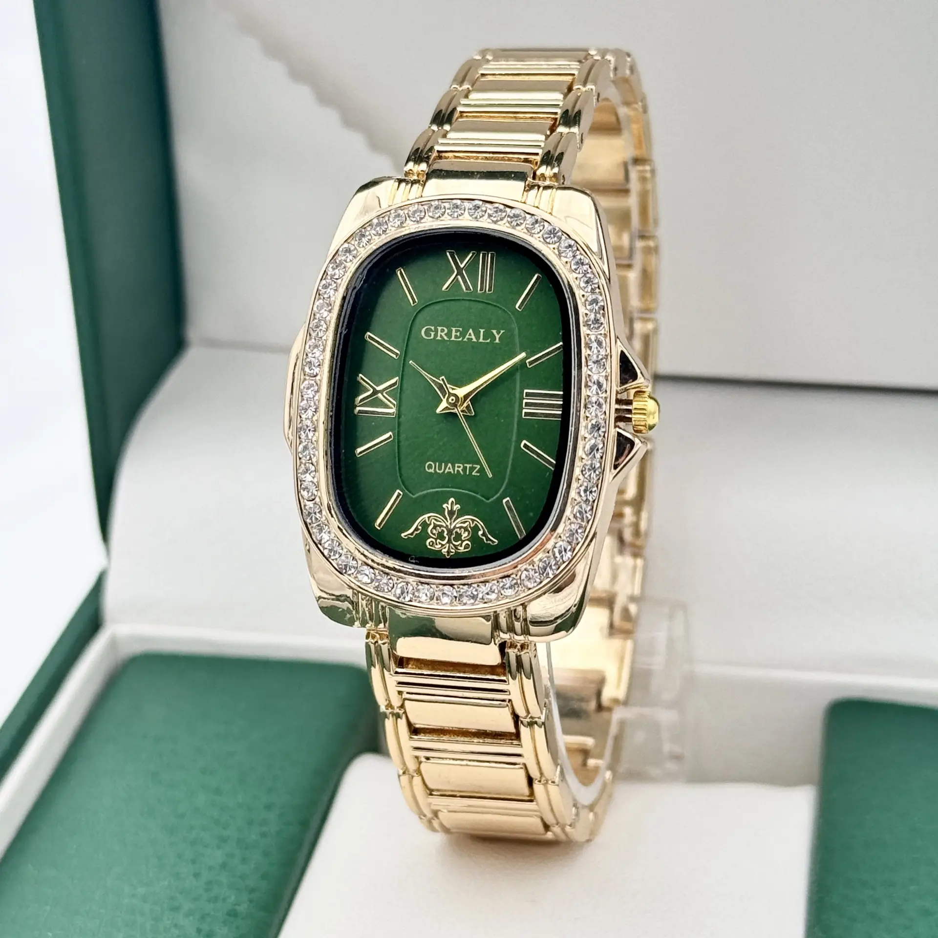 Elegant Gold Diamond Encrusted Women's Quartz Watch - Image 3