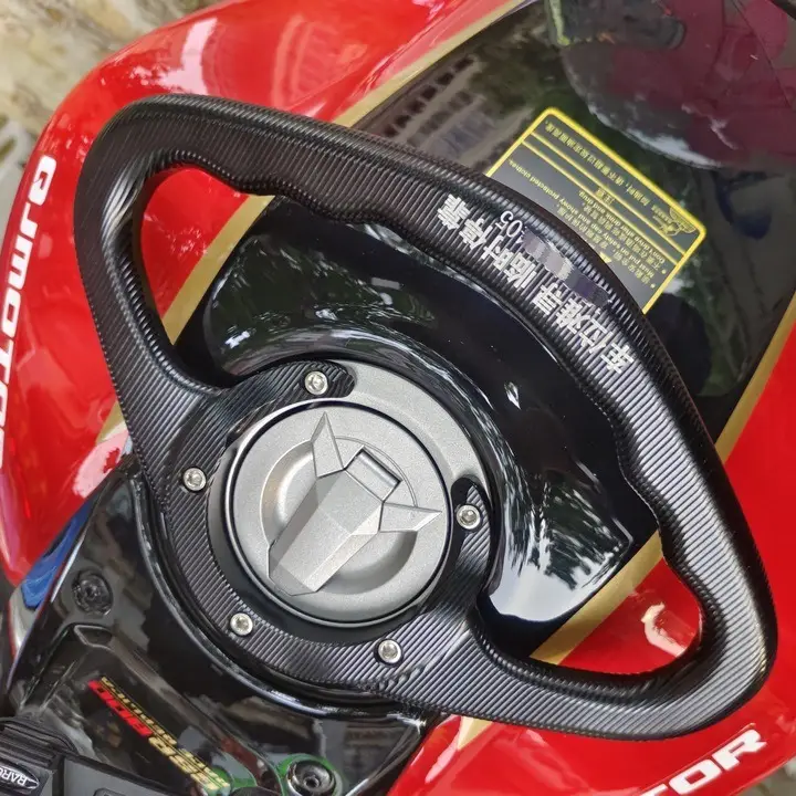 Red Metal Fuel Tank Cover Armrest for Benelli 600