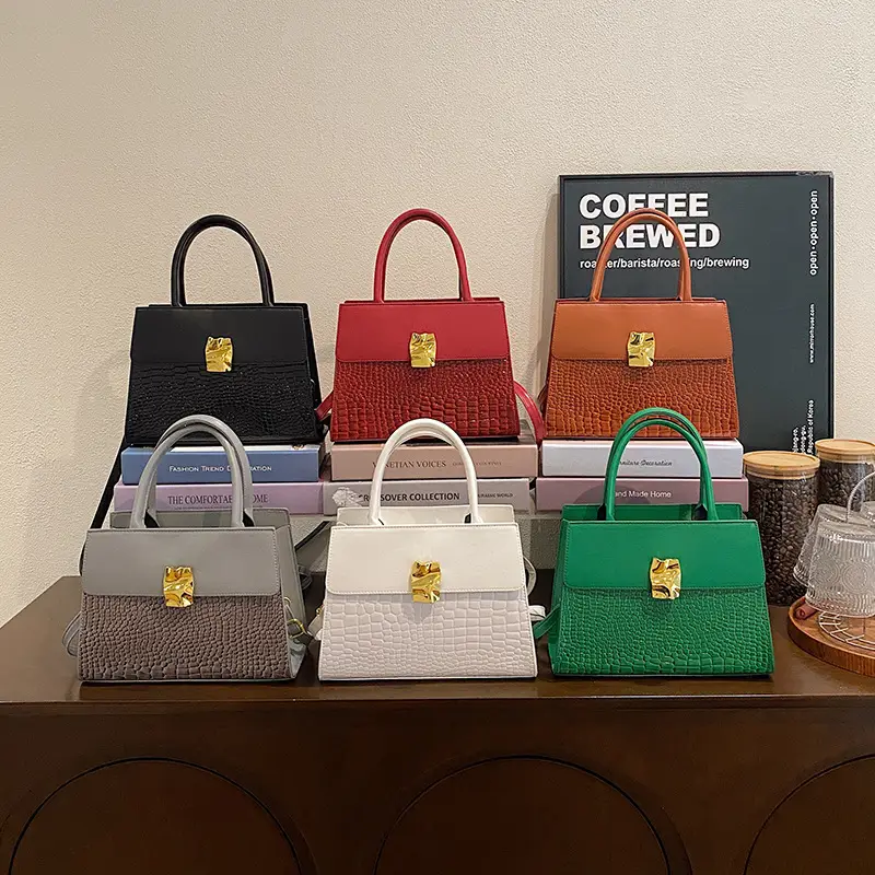 2024 Retro Croc Pattern Women's Handbags - Image 7