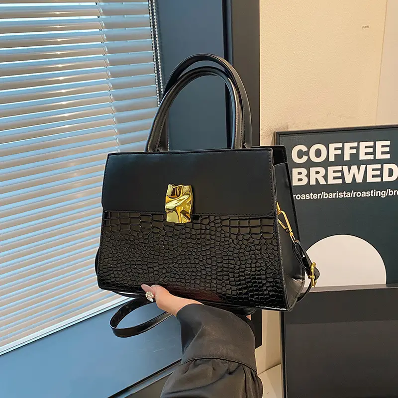 2024 Retro Croc Pattern Women's Handbags - Image 10