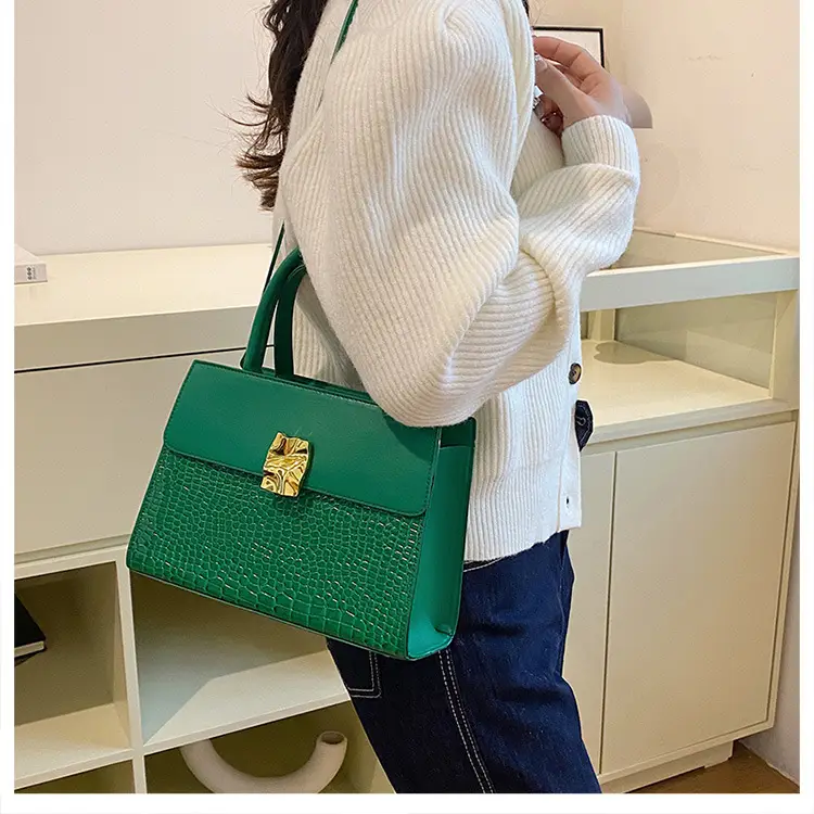 2024 Retro Croc Pattern Women's Handbags — feature 17