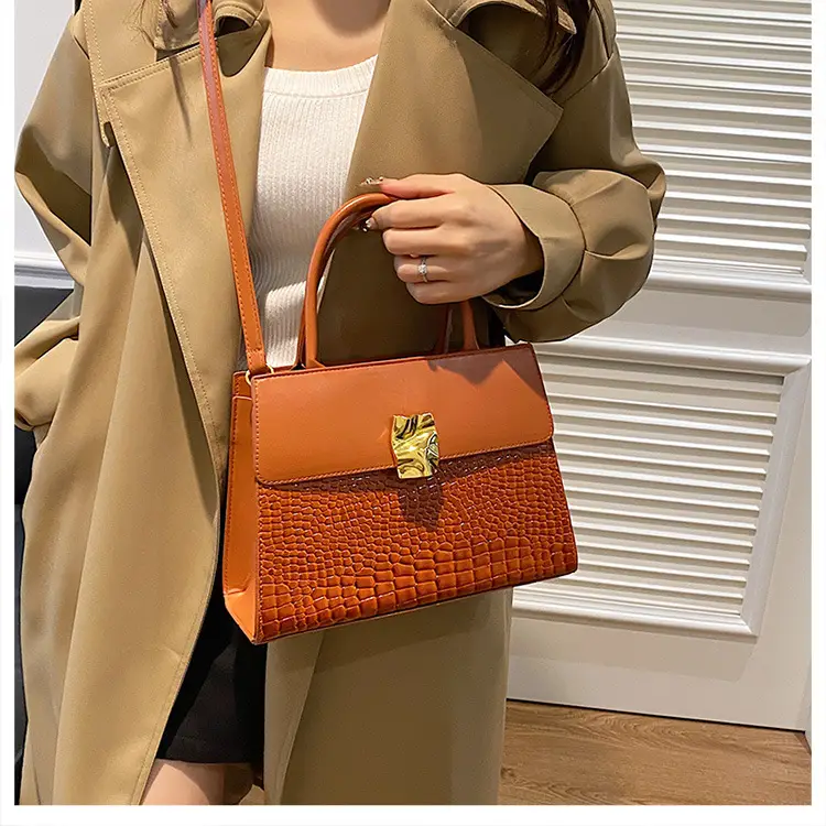 2024 Retro Croc Pattern Women's Handbags — feature 18