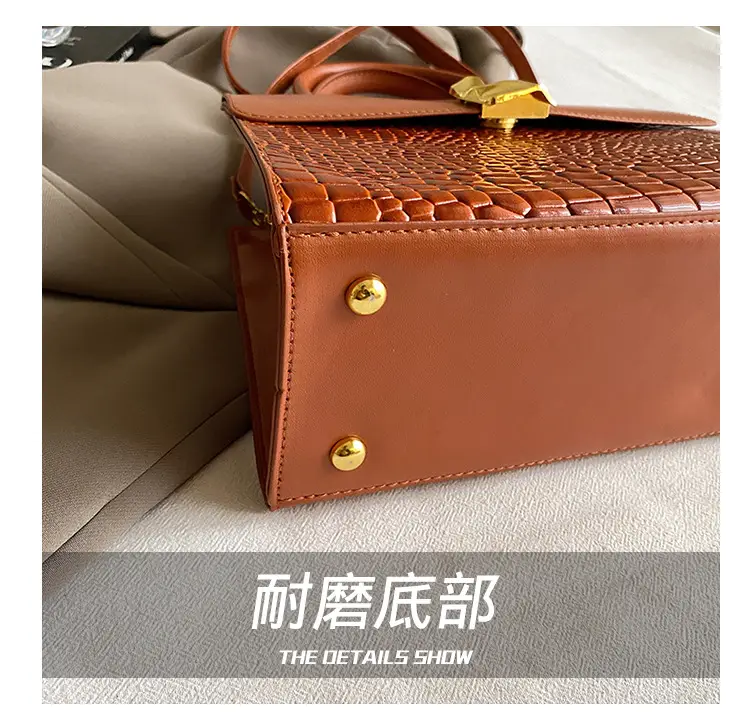2024 Retro Croc Pattern Women's Handbags — feature 5