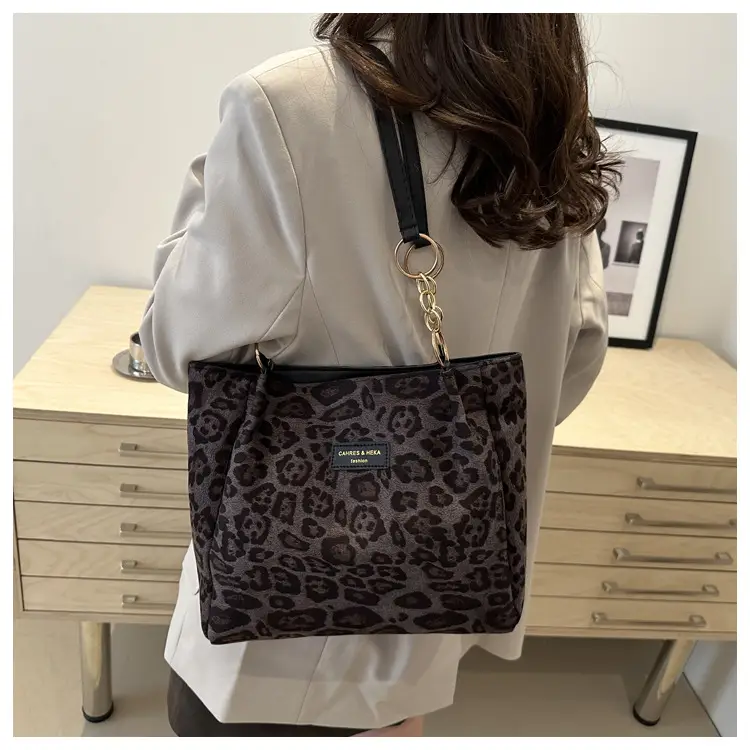 Leopard Print Women's Large Shoulder Bag 2024
