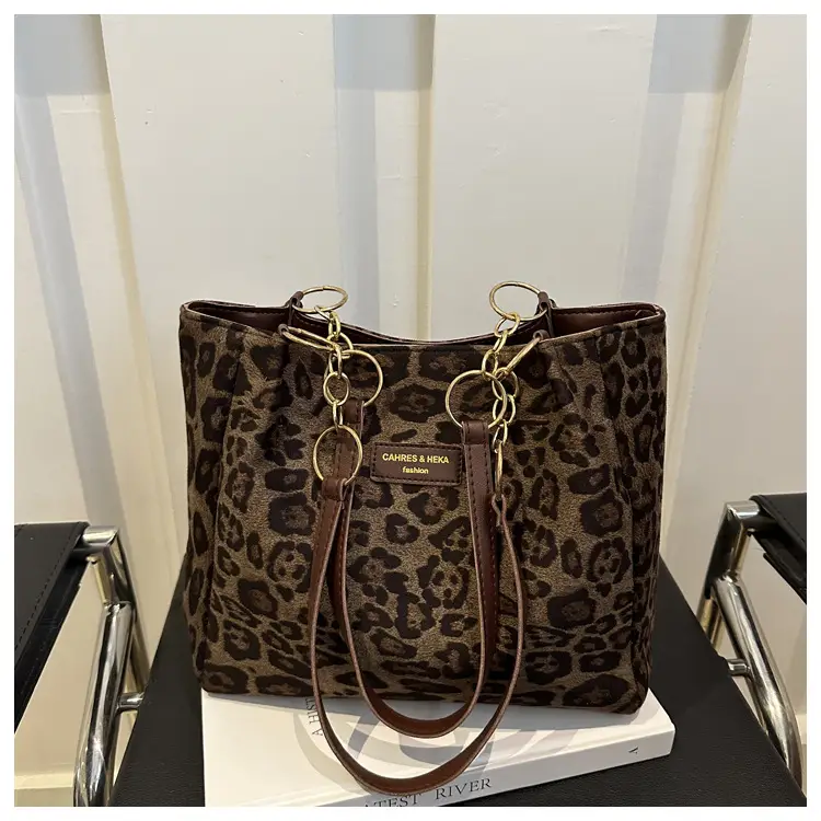 Leopard Print Women's Large Shoulder Bag 2024