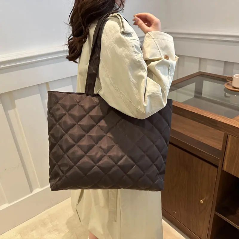 Large Capacity Japanese Korean Diamond Plaid Cotton Tote Bag - Image 7