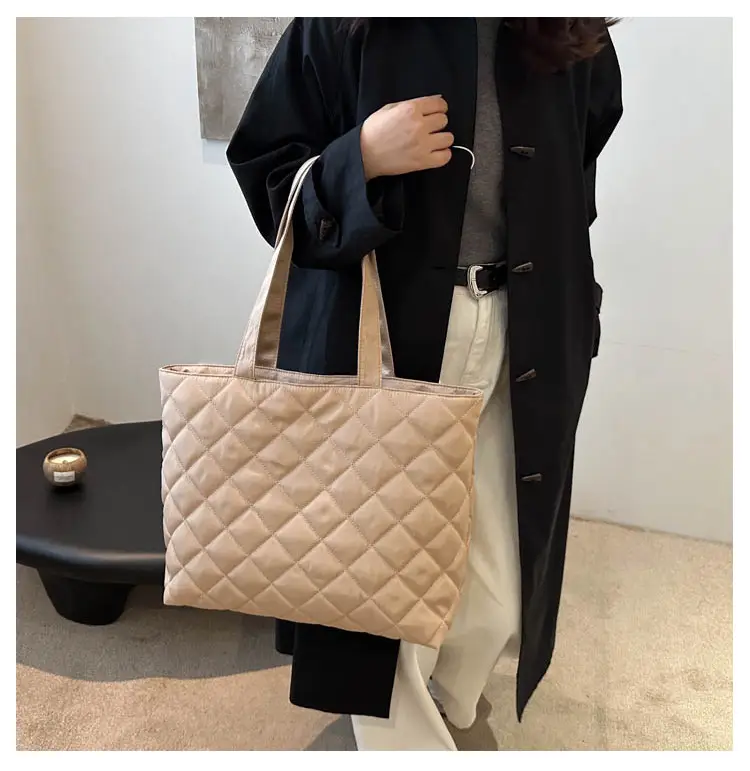 Large Capacity Japanese Korean Diamond Plaid Cotton Tote Bag — feature 11