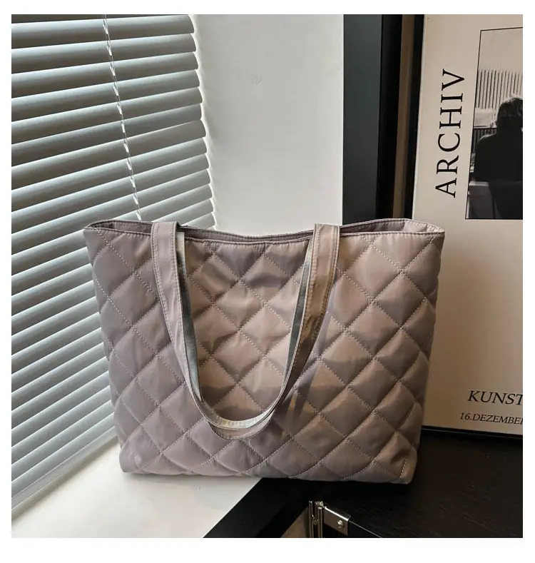 Large Capacity Japanese Korean Diamond Plaid Cotton Tote Bag — feature 17