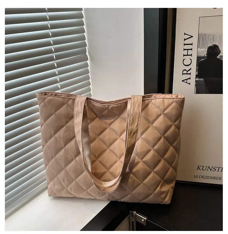 Large Capacity Japanese Korean Diamond Plaid Cotton Tote Bag — feature 20