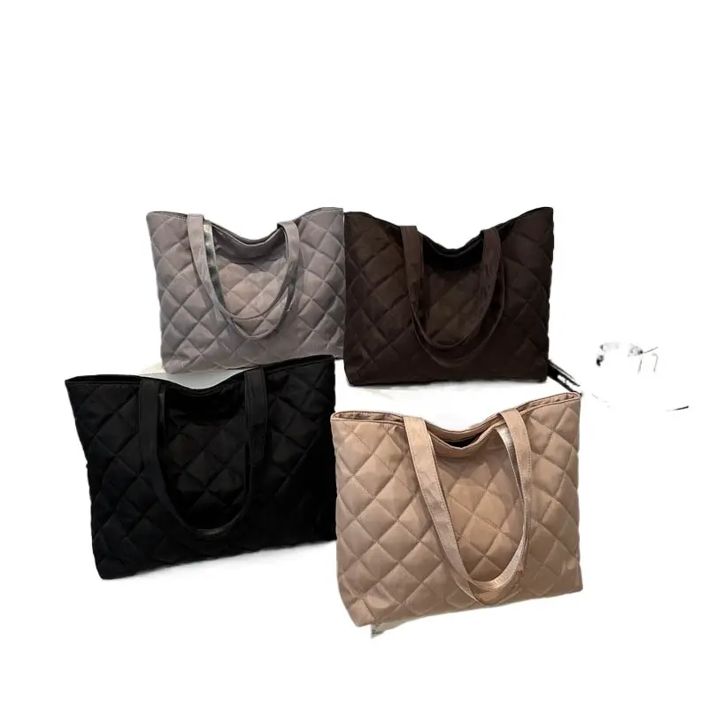 Quilted Handbag Women Large Capacity Casual Commuting Shoulder Tote - Image 9
