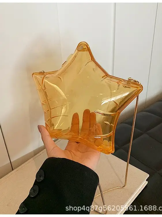 Red Star Shape Acrylic Shoulder Bag for Women - Image 5