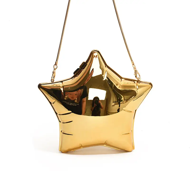Red Star Shape Acrylic Shoulder Bag for Women - Image 3
