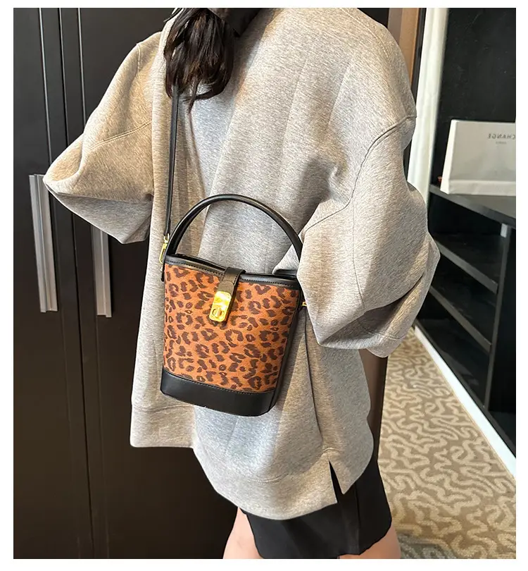 Retro Leopard Print Hand Bag Women 2024 — feature 1