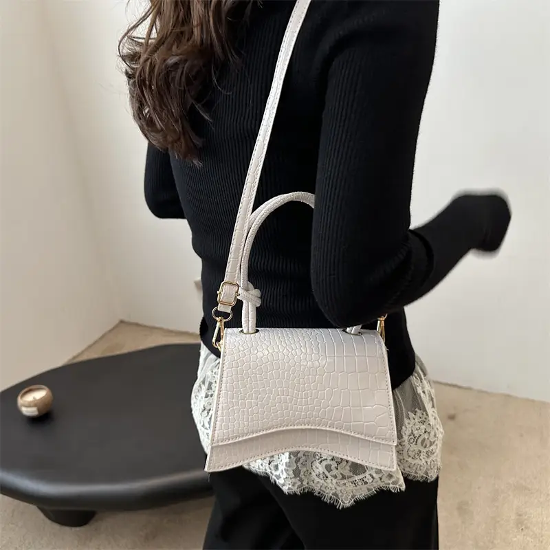 Crocodile Textured Shoulder Bag Women 2024 - Image 7