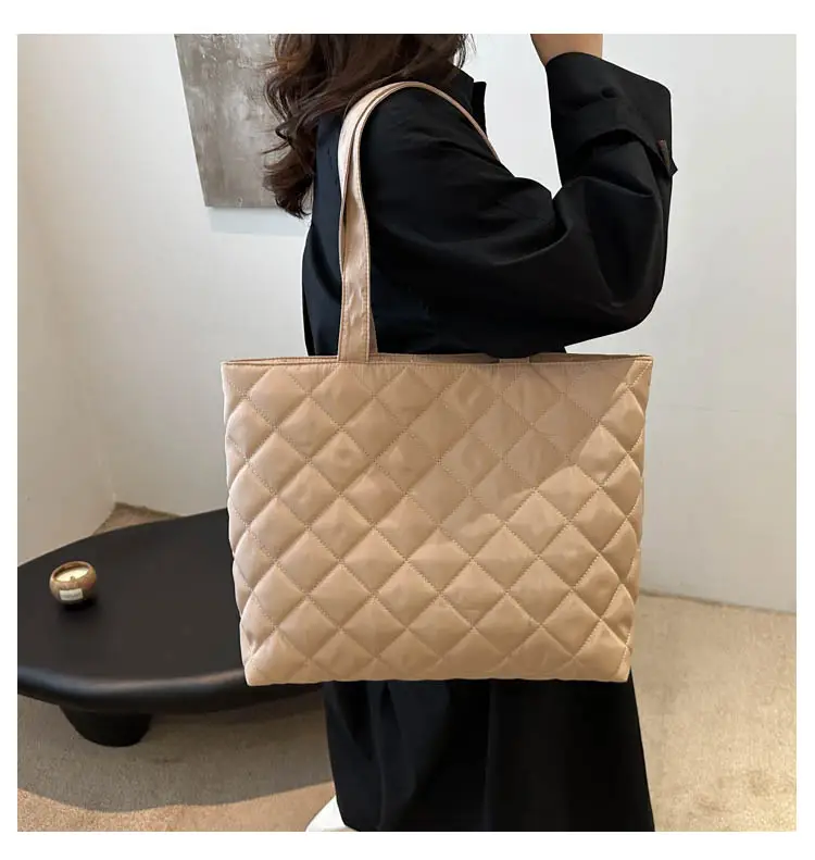 Black Rhombic Shoulder Tote Bag Large Capacity Casual Women — feature 14