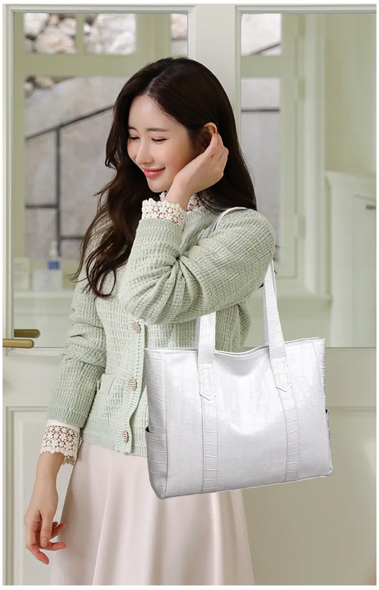 Korean Style Large Capacity Shoulder Tote Bag White — feature 21